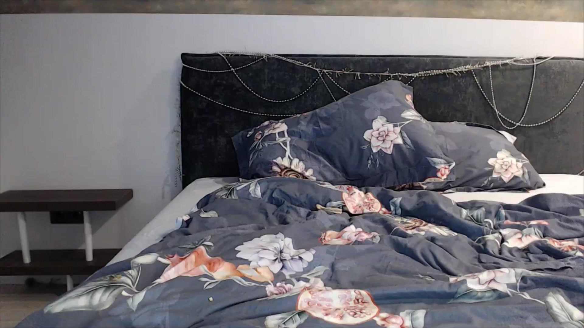 Gallery image thumbnail from fiancee's myfreecams stream on, 02/28/2025, 04:44 image 16 of 20