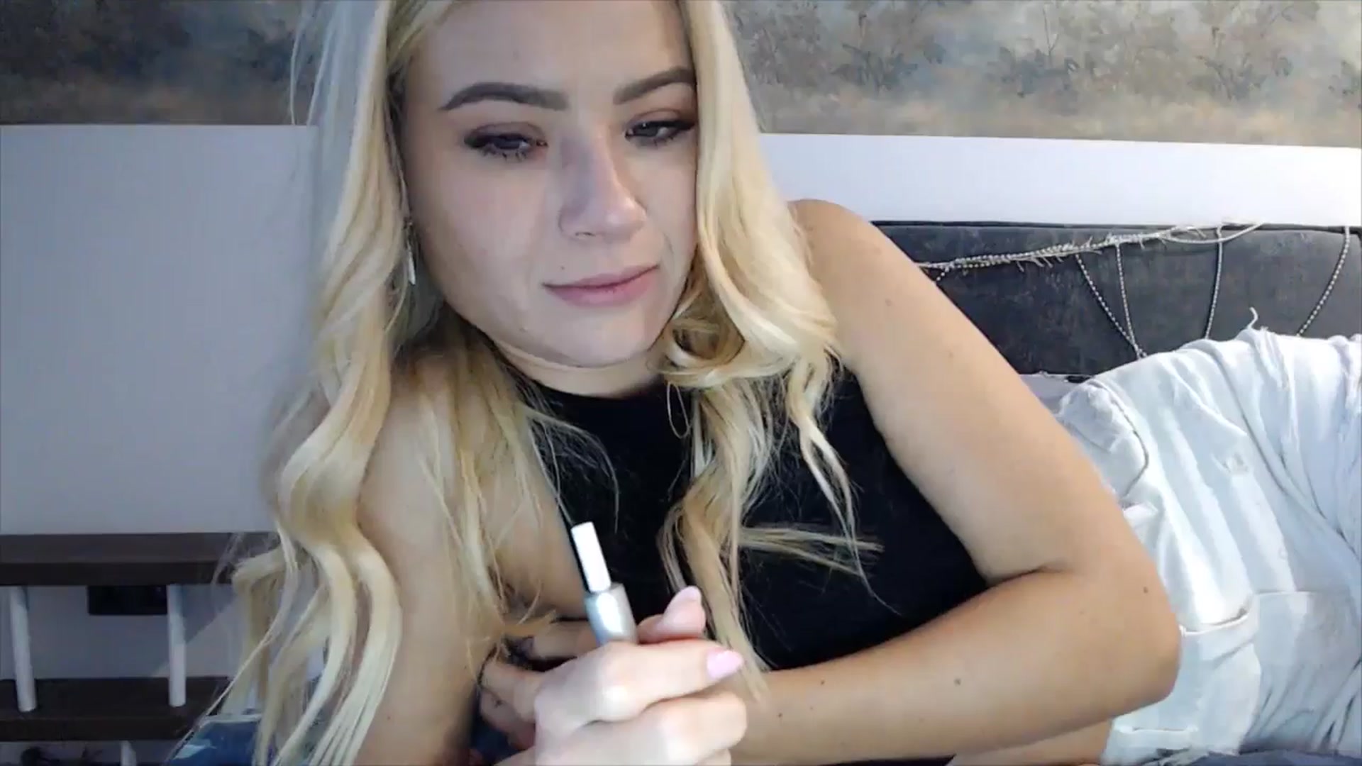 Gallery image thumbnail from fiancee's myfreecams stream on, 02/28/2025, 04:44 image 18 of 20
