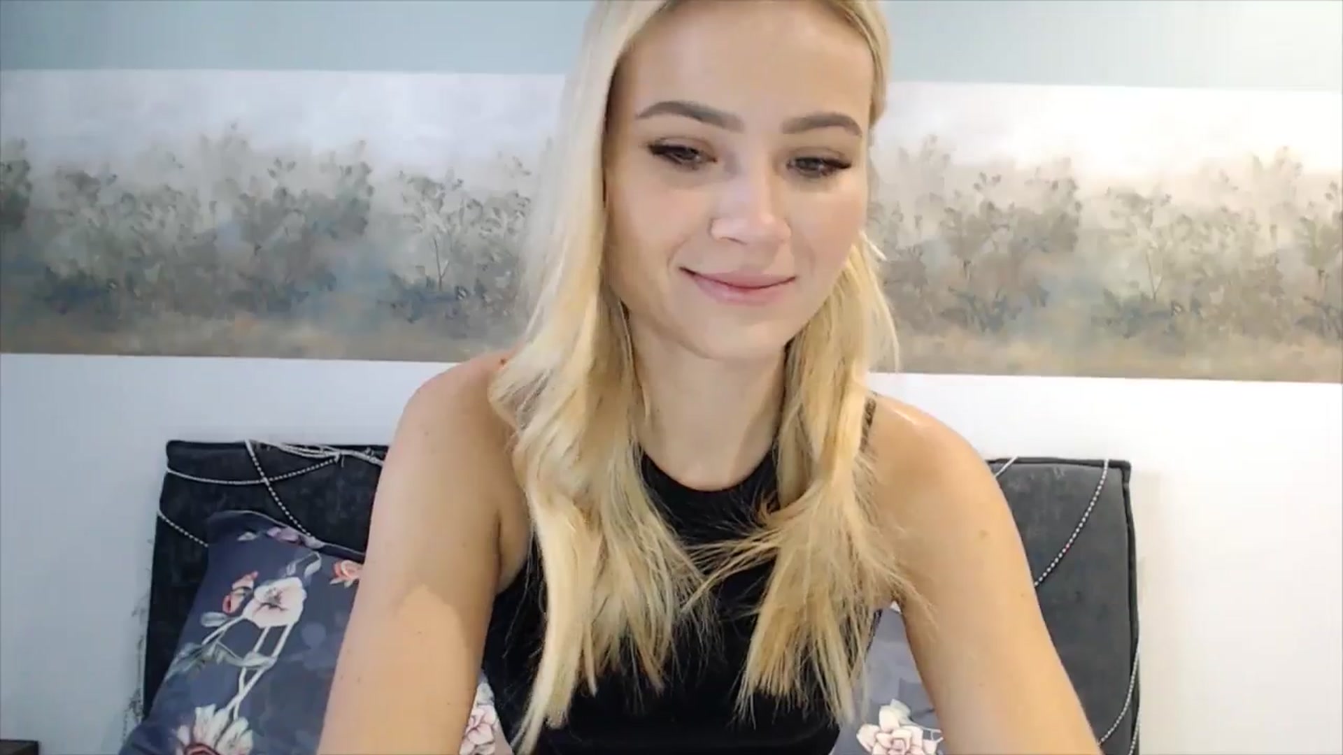 Gallery image thumbnail from fiancee's myfreecams stream on, 03/01/2025, 05:38 image 11 of 20