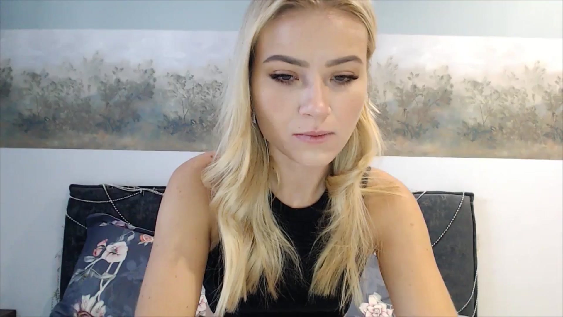 Gallery image thumbnail from fiancee's myfreecams stream on, 03/01/2025, 05:38 image 10 of 20
