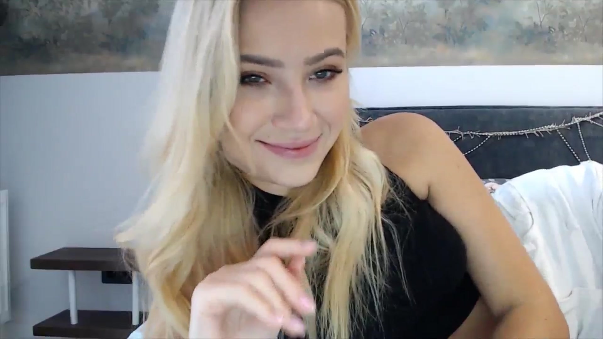 Gallery image thumbnail from fiancee's myfreecams stream on, 03/01/2025, 05:38 image 16 of 20