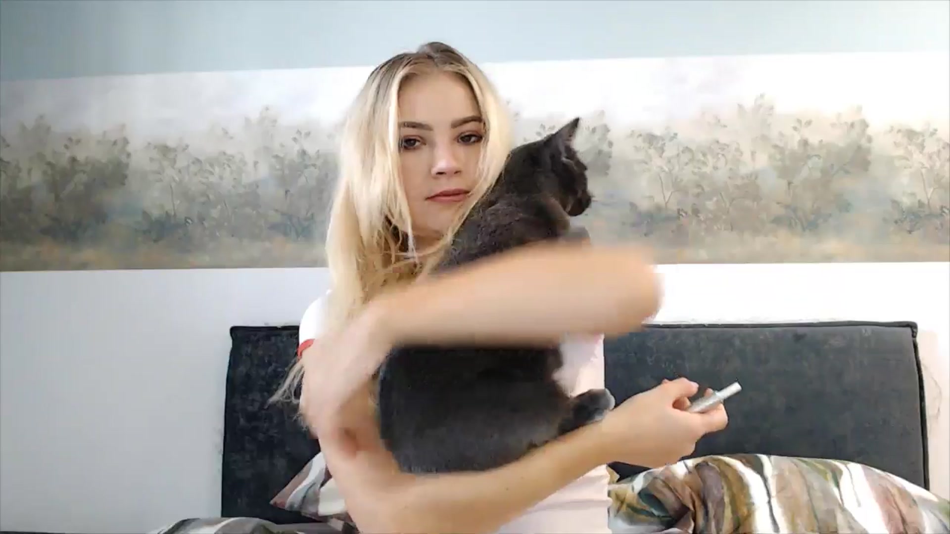 Gallery image thumbnail from fiancee's myfreecams stream on, 03/10/2025, 05:01 image 11 of 20