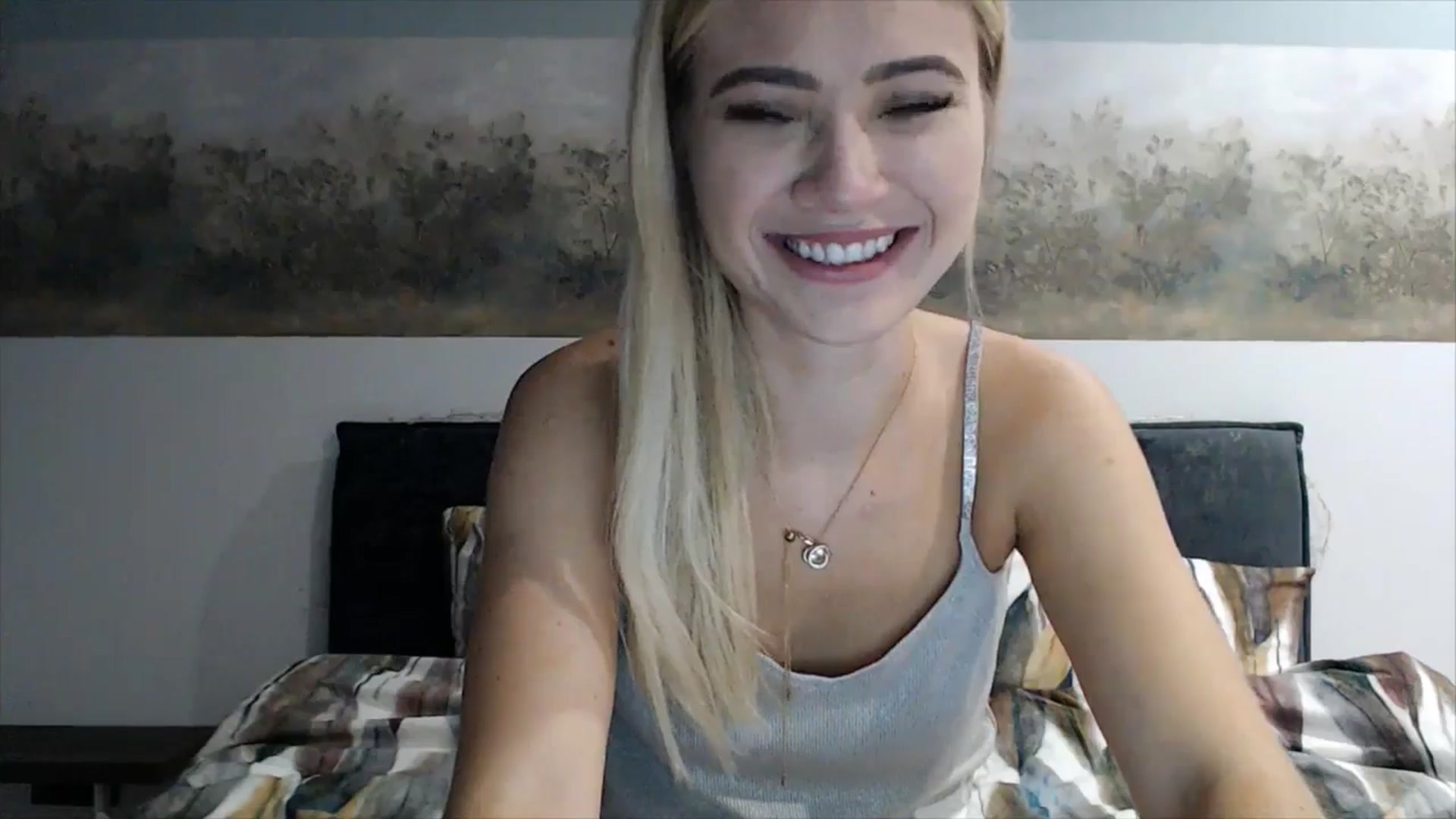 Gallery image thumbnail from fiancee's myfreecams stream on, 03/11/2025, 03:47 image 2 of 20