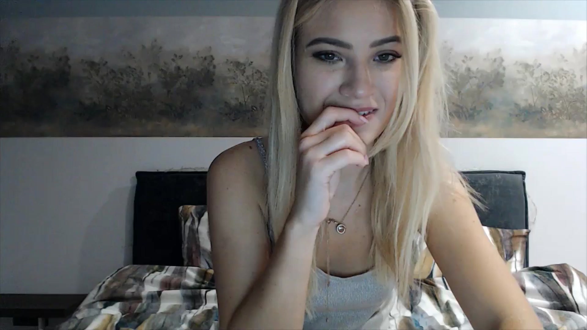 Gallery image thumbnail from fiancee's myfreecams stream on, 03/11/2025, 03:47 image 12 of 20