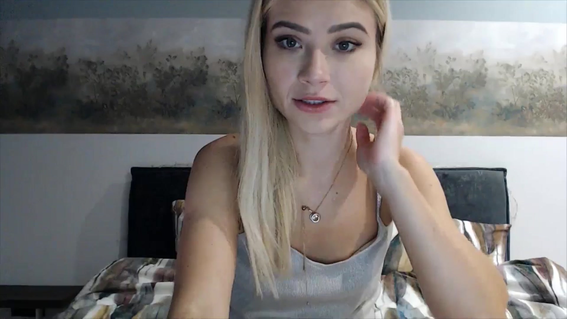 Gallery image thumbnail from fiancee's myfreecams stream on, 03/11/2025, 03:47 image 6 of 20