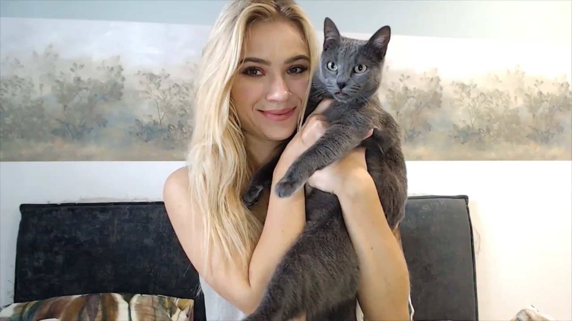 Gallery image thumbnail from fiancee's myfreecams stream on, 03/14/2025, 06:00 image 8 of 20