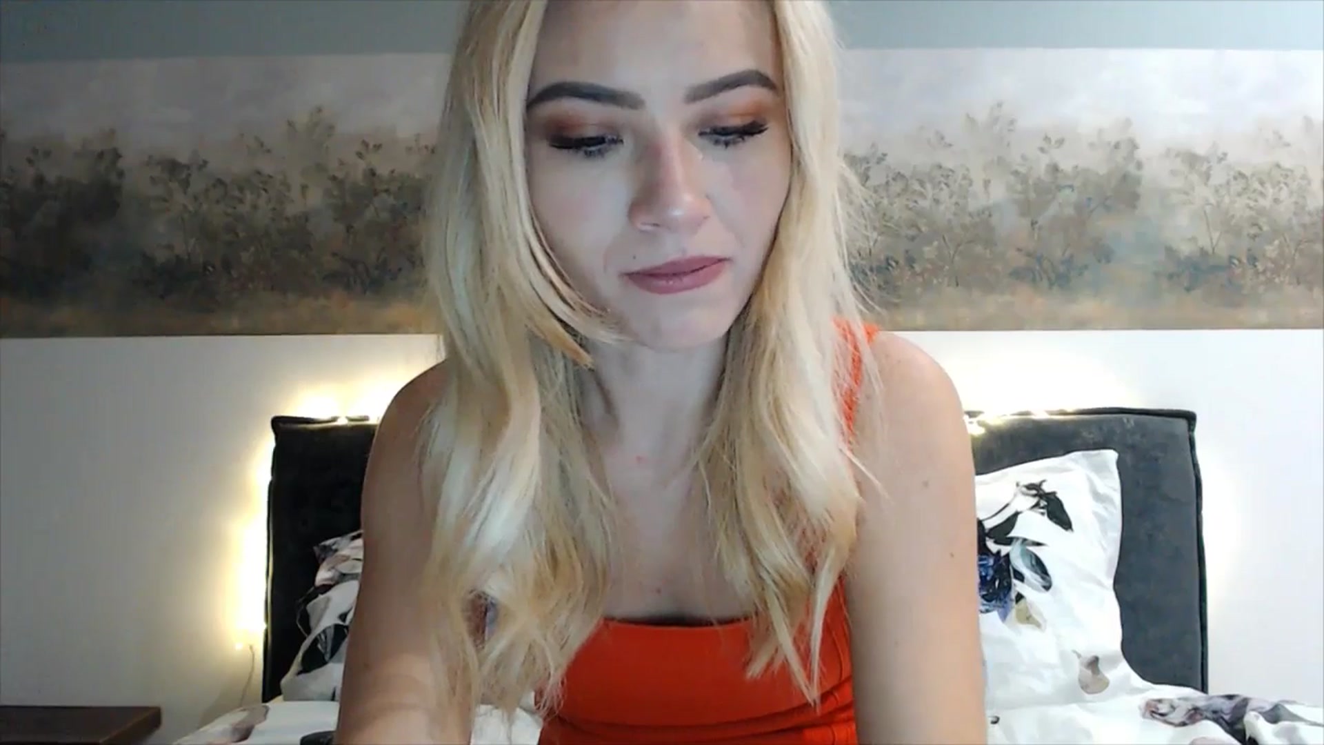 Gallery image thumbnail from fiancee's myfreecams stream on, 03/19/2025, 03:10 image 3 of 20