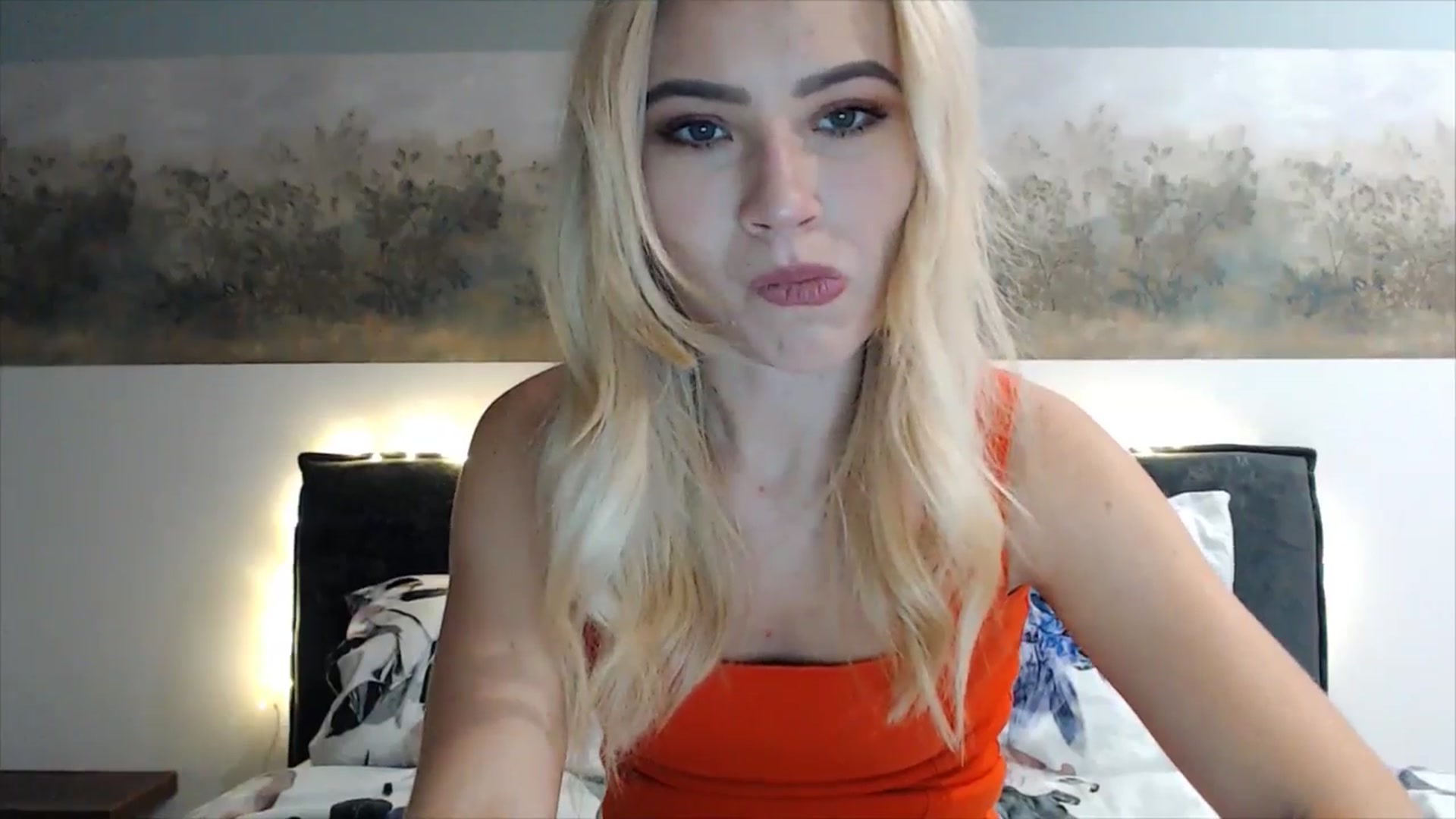 Gallery image thumbnail from fiancee's myfreecams stream on, 03/19/2025, 03:10 image 4 of 20
