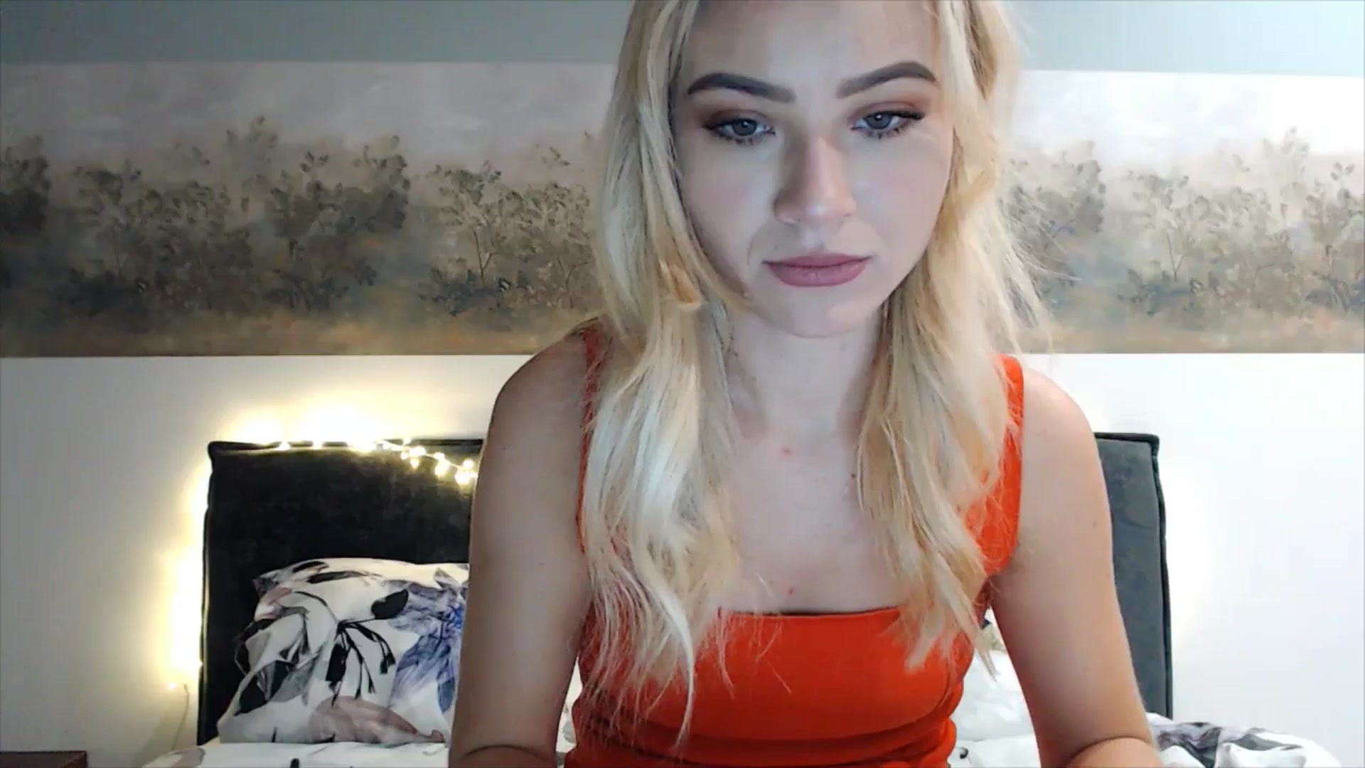 Gallery image thumbnail from fiancee's myfreecams stream on, 03/19/2025, 03:10 image 14 of 20