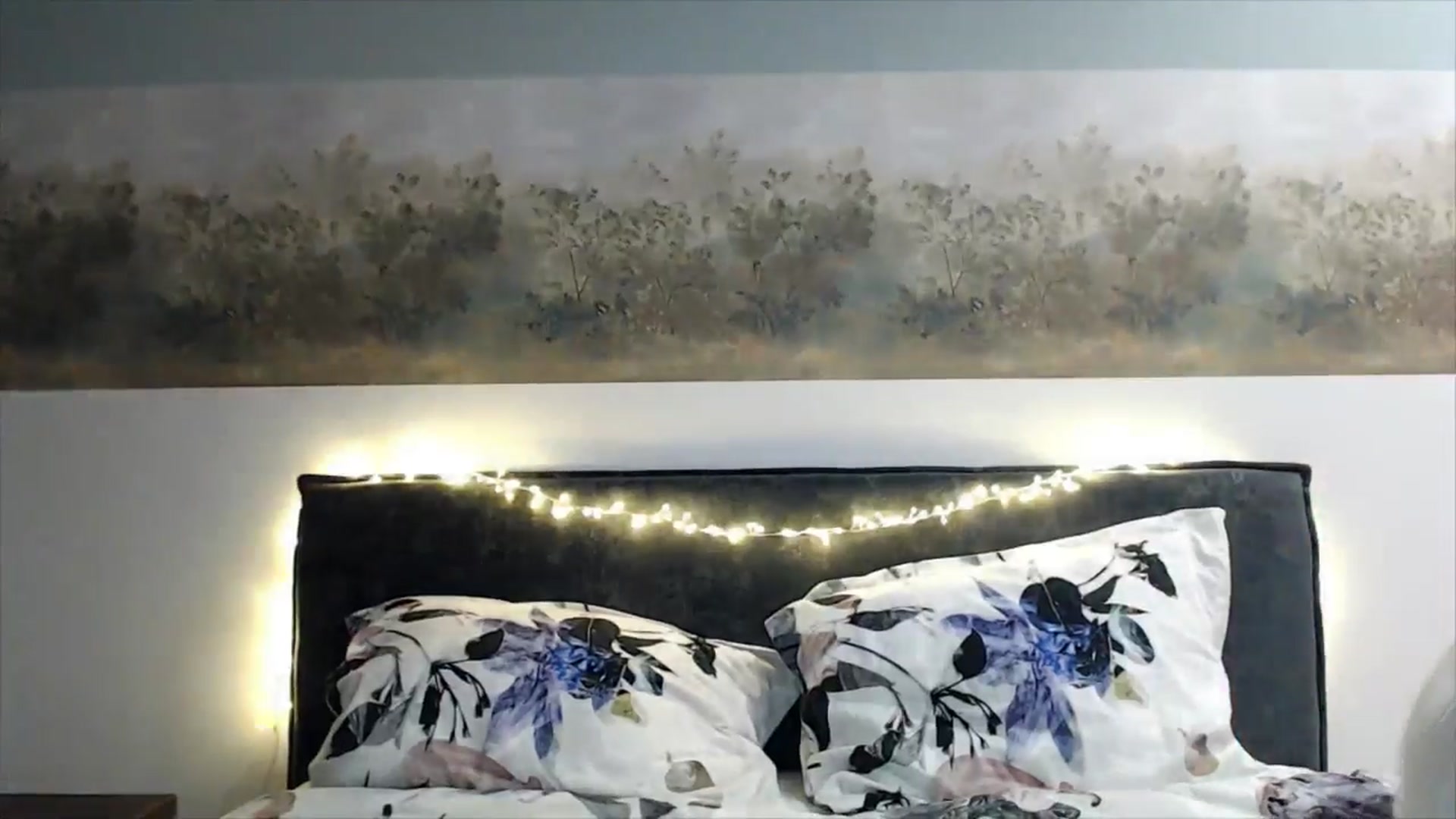Gallery image thumbnail from fiancee's myfreecams stream on, 03/19/2025, 03:10 image 2 of 20
