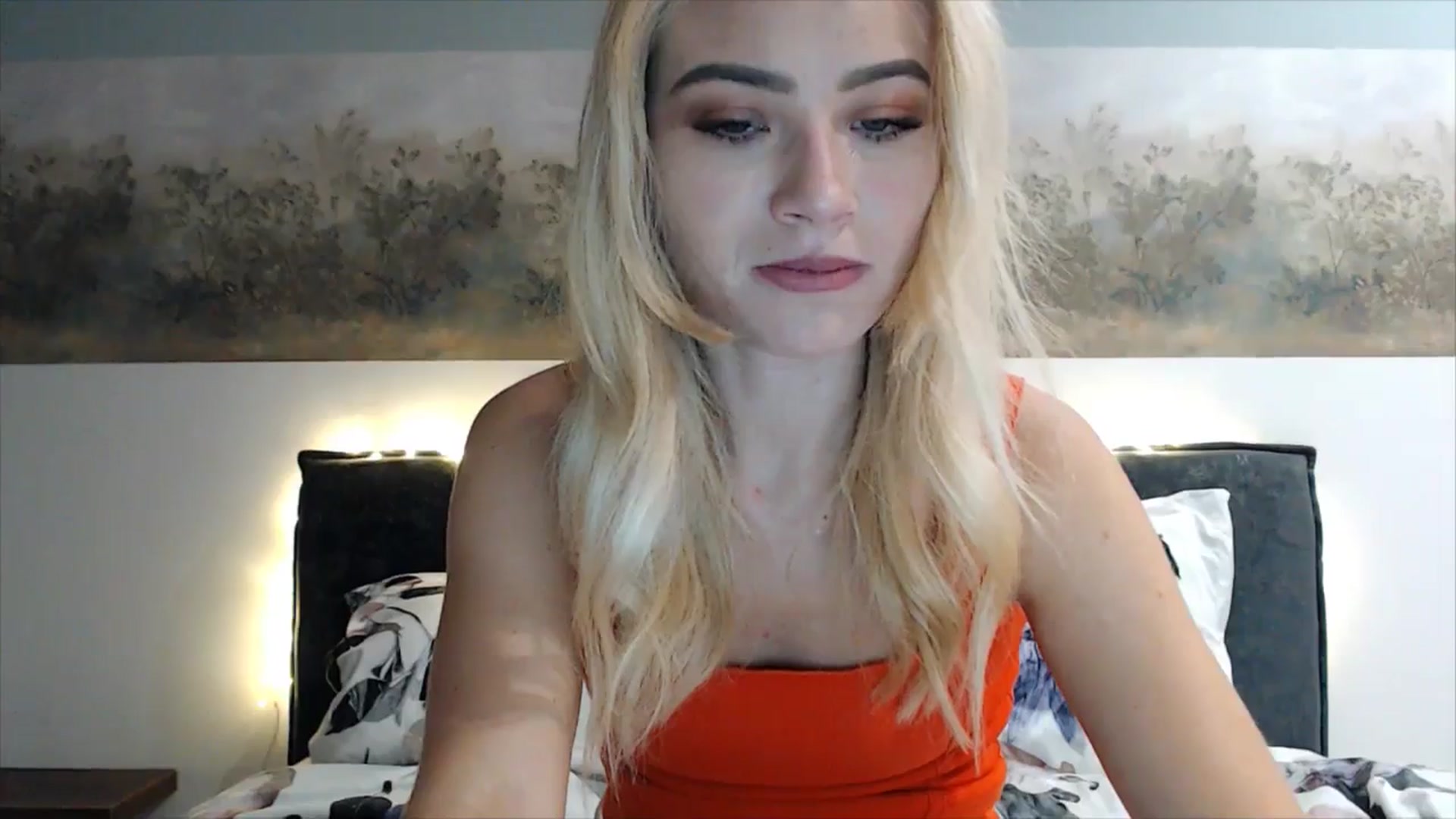 Gallery image thumbnail from fiancee's myfreecams stream on, 03/19/2025, 03:10 image 9 of 20