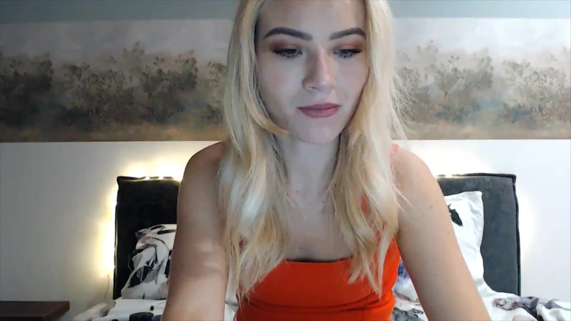 Gallery image thumbnail from fiancee's myfreecams stream on, 03/19/2025, 03:10 image 8 of 20