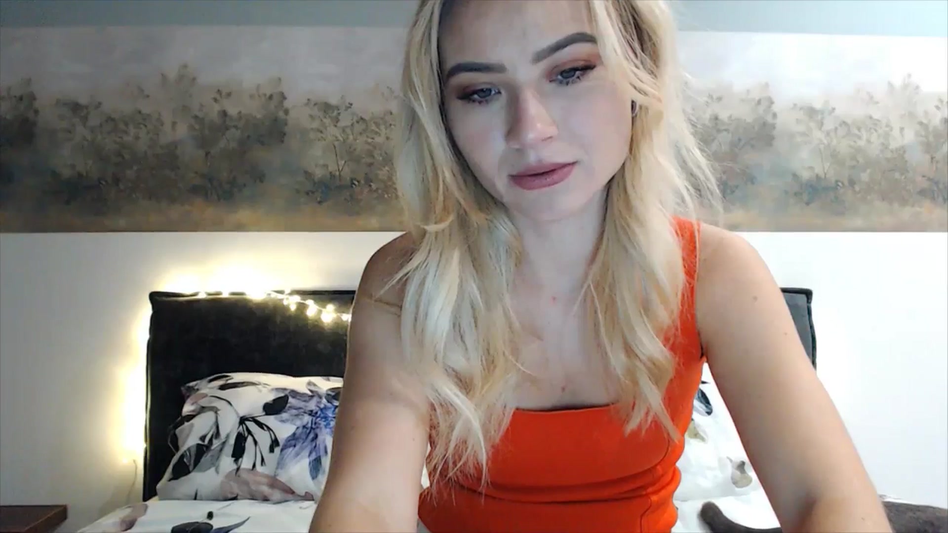 Gallery image thumbnail from fiancee's myfreecams stream on, 03/19/2025, 03:10 image 18 of 20