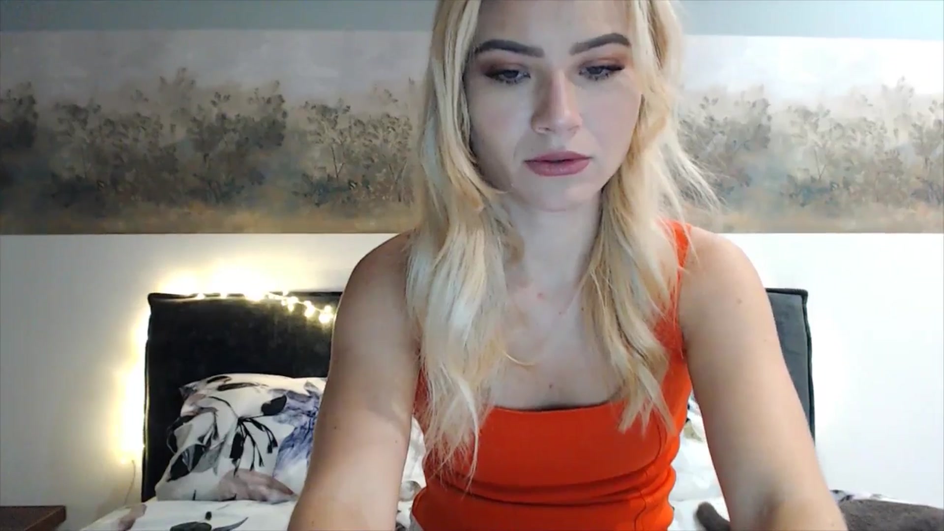 Gallery image thumbnail from fiancee's myfreecams stream on, 03/19/2025, 03:10 image 19 of 20