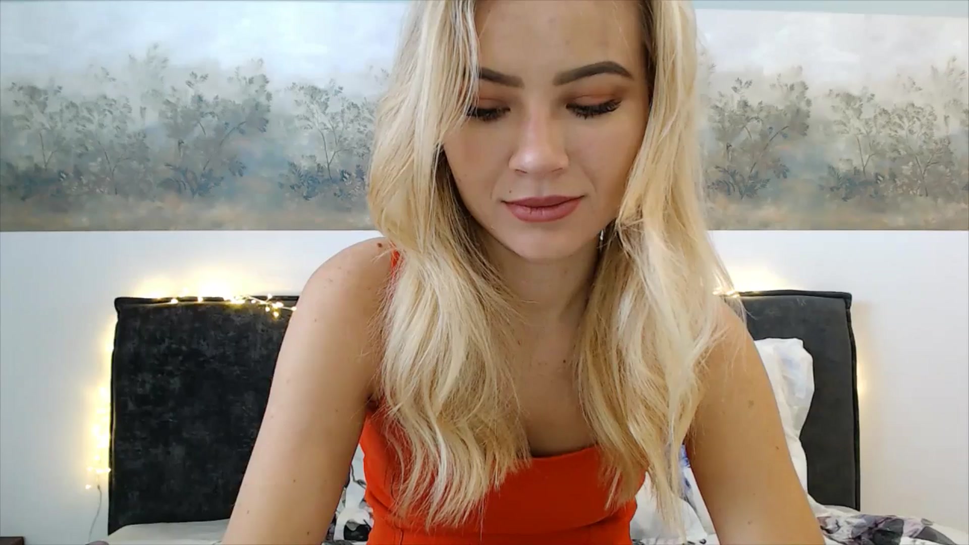 Gallery image thumbnail from fiancee's myfreecams stream on, 03/19/2025, 05:20 image 20 of 20