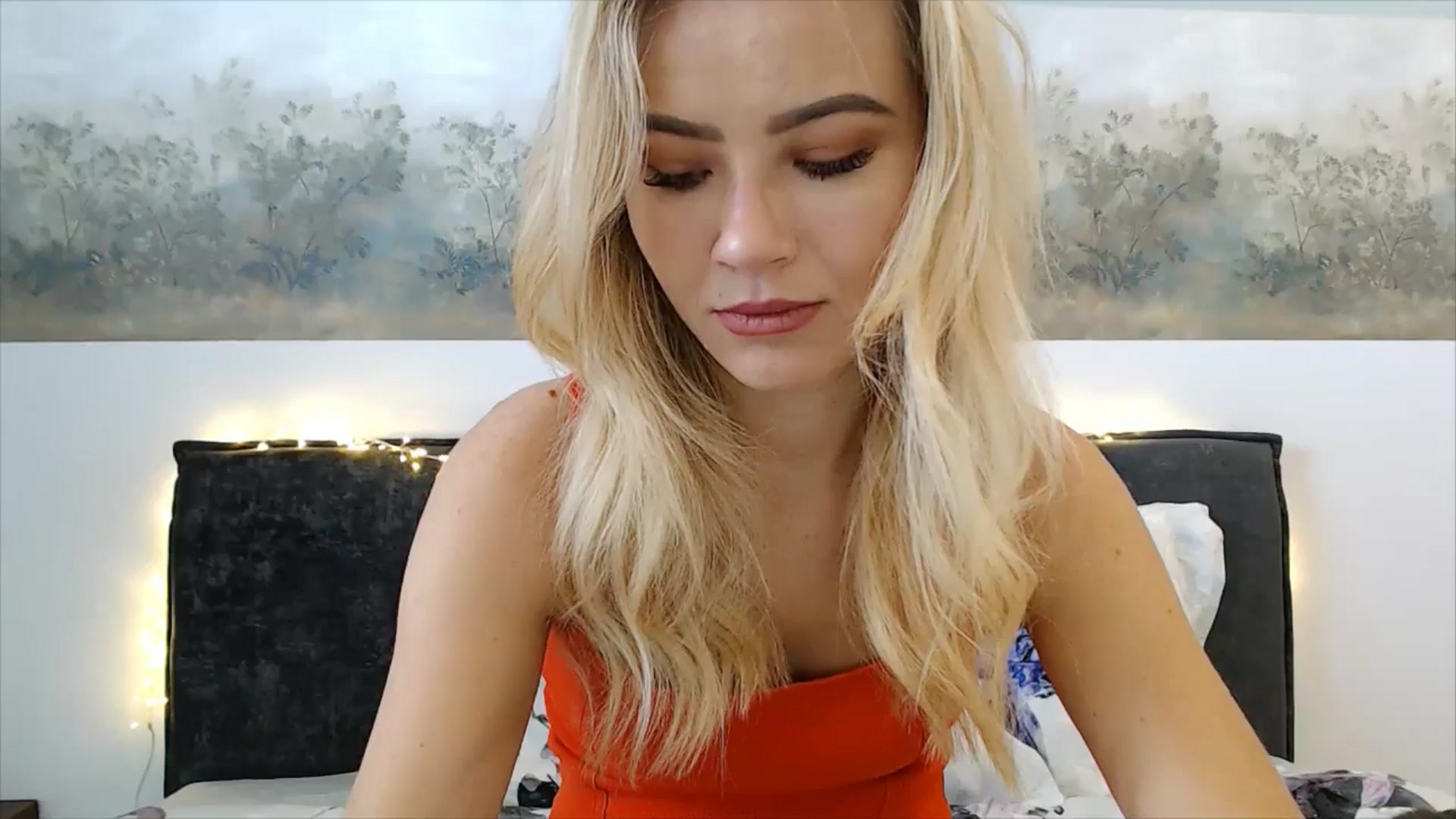 Gallery image thumbnail from fiancee's myfreecams stream on, 03/19/2025, 05:20 image 13 of 20