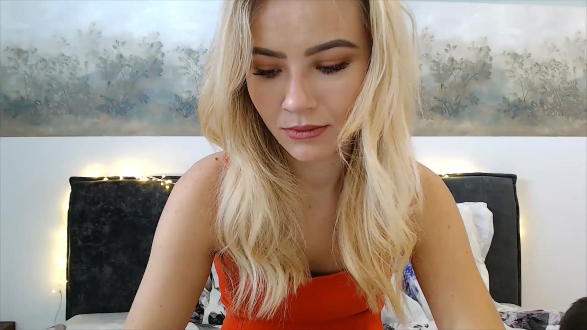 Gallery image thumbnail from fiancee's myfreecams stream on, 03/19/2025, 05:20 image 12 of 20