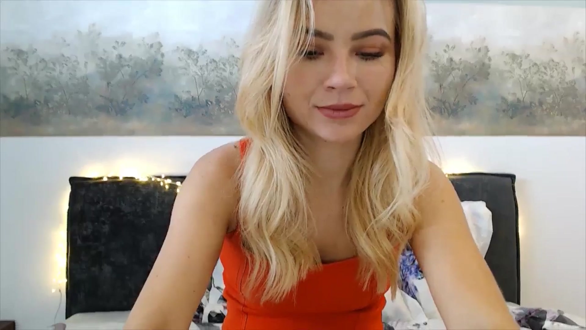 Gallery image thumbnail from fiancee's myfreecams stream on, 03/19/2025, 05:20 image 19 of 20