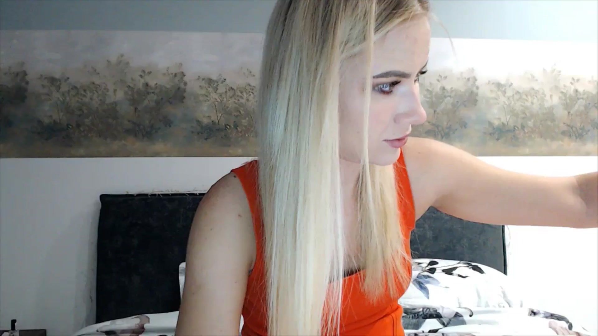 Gallery image thumbnail from fiancee's myfreecams stream on, 03/20/2025, 03:53 image 5 of 20