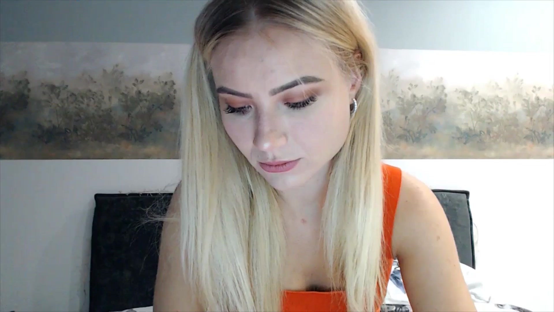 Gallery image thumbnail from fiancee's myfreecams stream on, 03/20/2025, 03:53 image 15 of 20