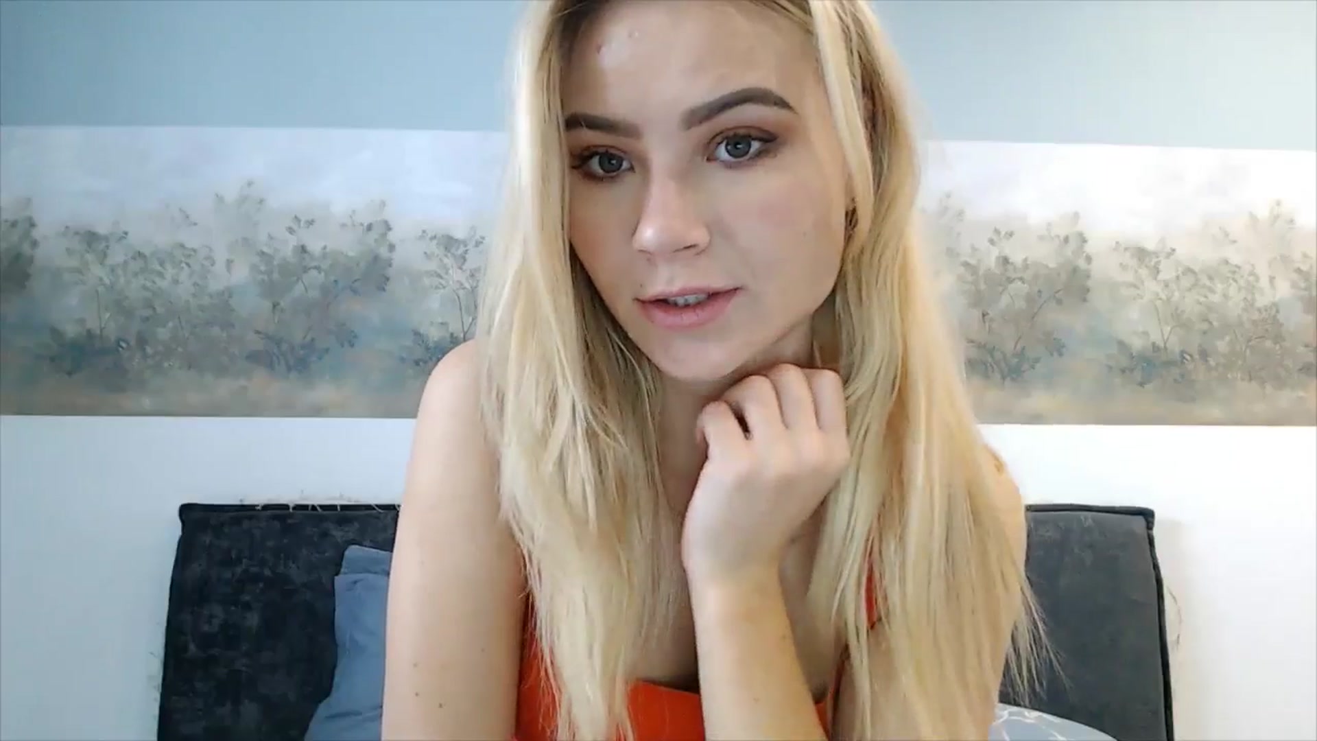 Gallery image thumbnail from fiancee's myfreecams stream on, 03/26/2025, 06:18 image 8 of 20