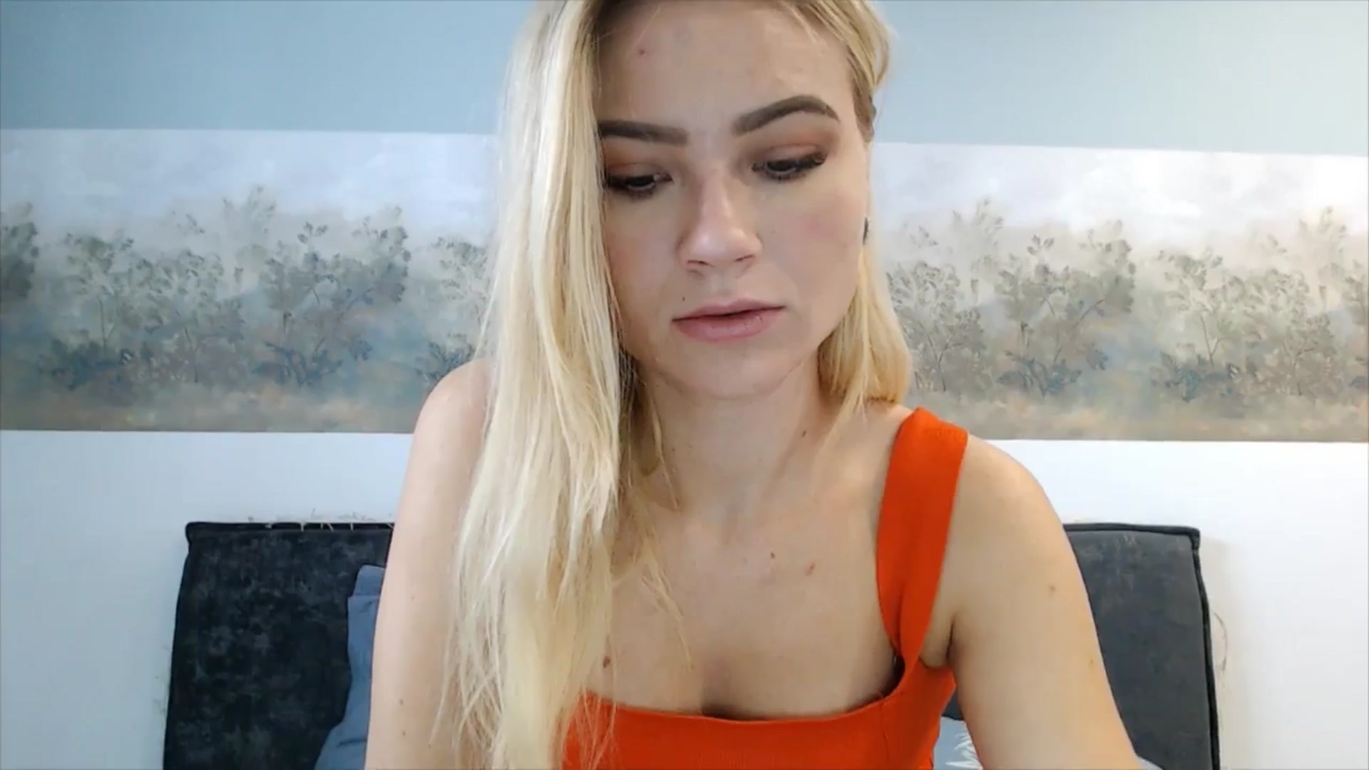 Gallery image thumbnail from fiancee's myfreecams stream on, 03/26/2025, 06:18 image 10 of 20