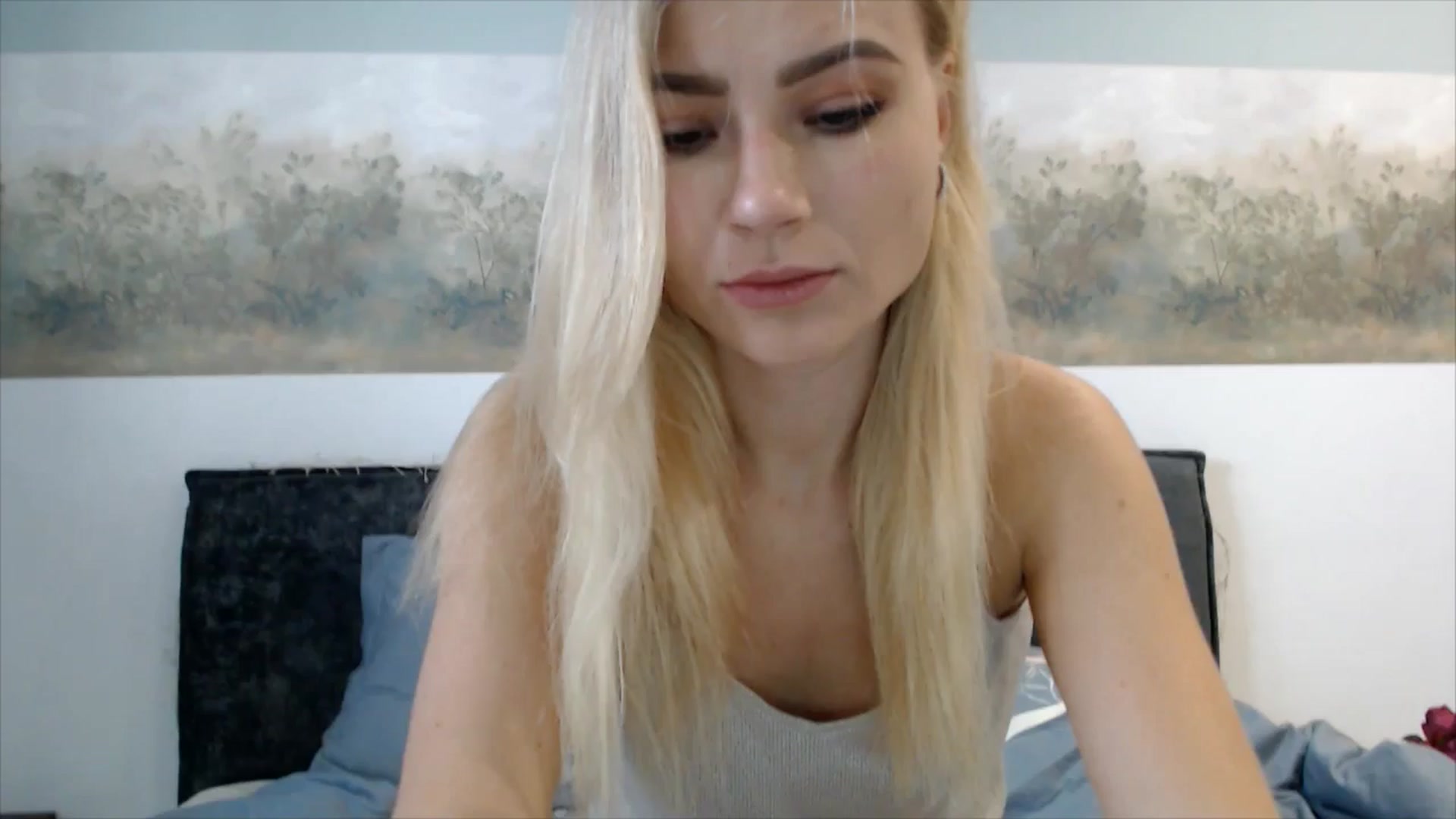 Gallery image thumbnail from fiancee's myfreecams stream on, 03/27/2025, 05:28 image 1 of 20
