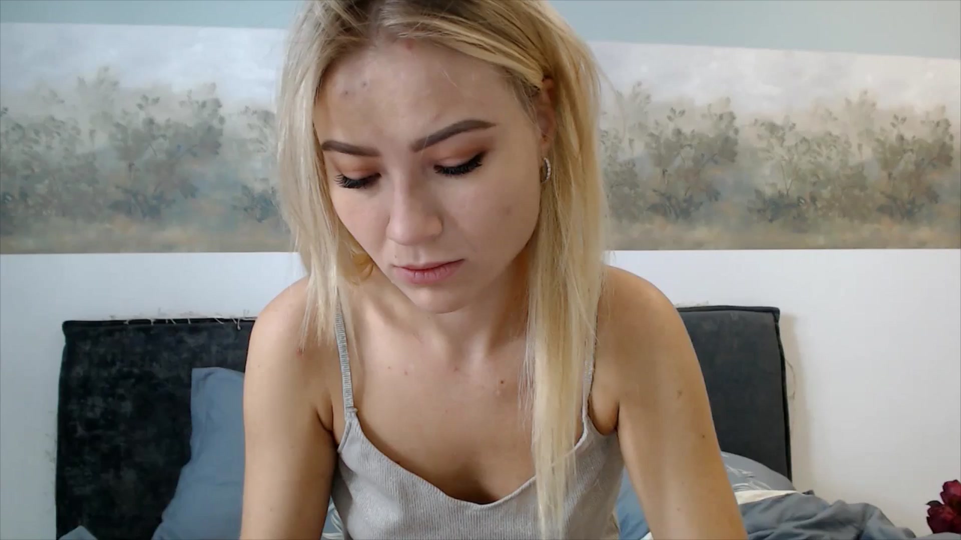 Gallery image thumbnail from fiancee's myfreecams stream on, 03/27/2025, 06:52 image 1 of 20