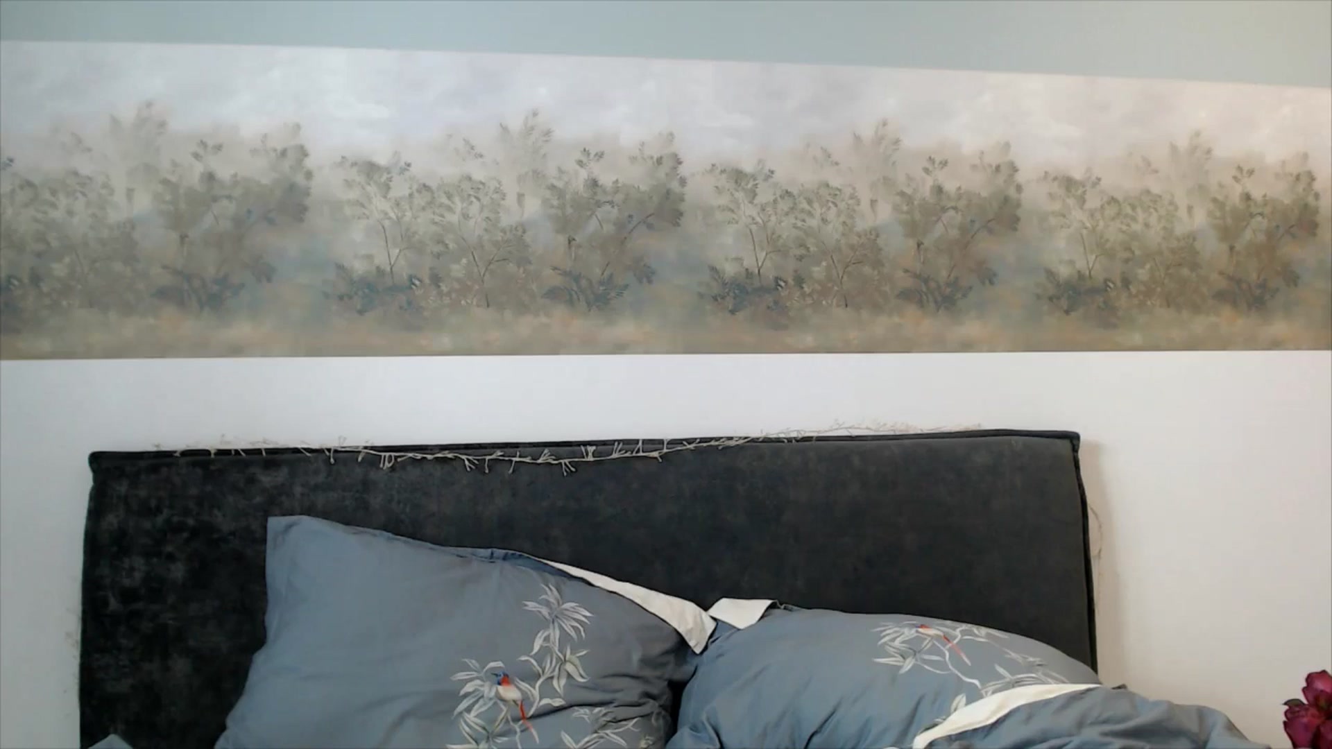 Gallery image thumbnail from fiancee's myfreecams stream on, 03/27/2025, 06:52 image 8 of 20