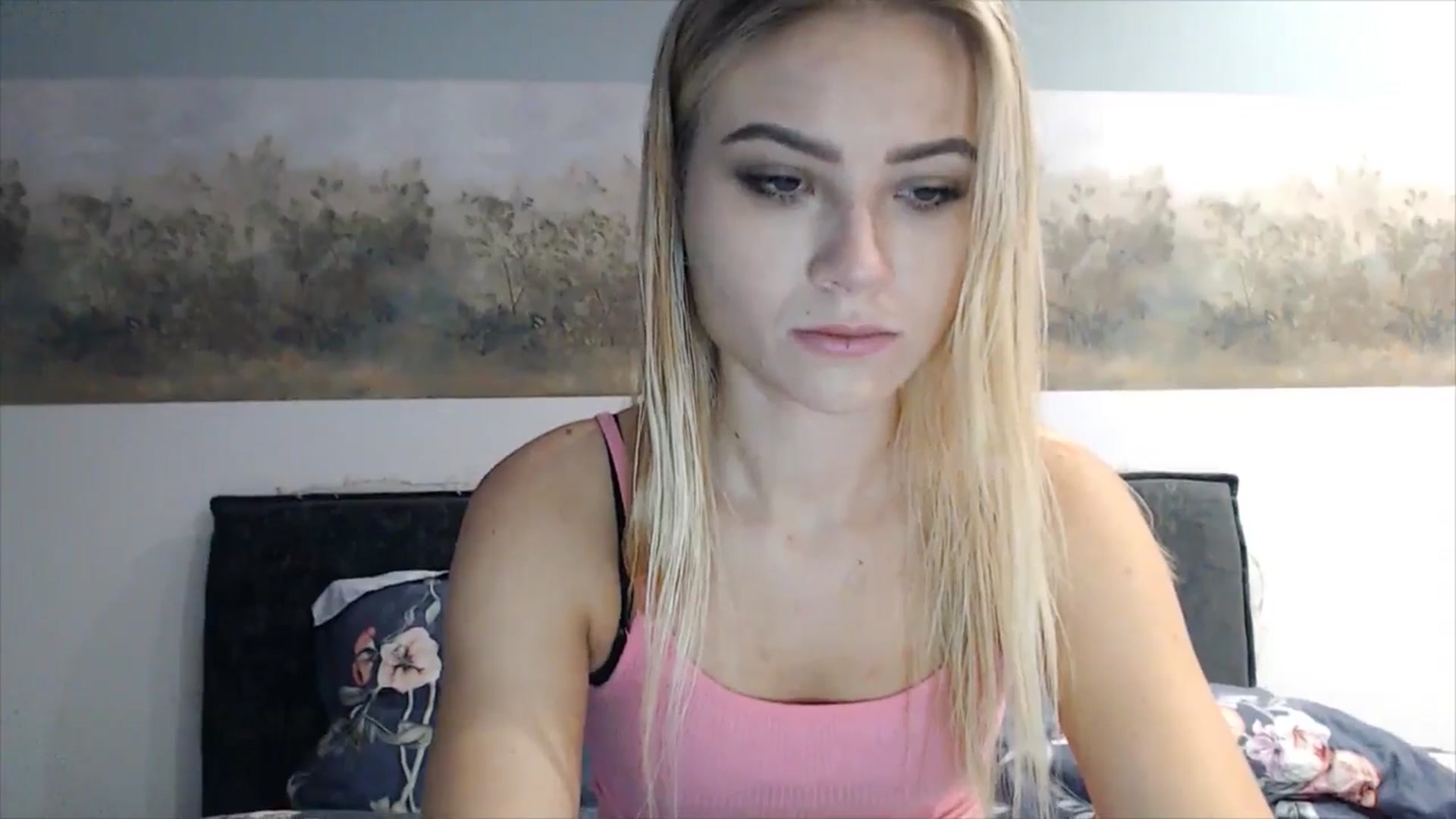 Gallery image thumbnail from fiancee's myfreecams stream on, 04/01/2025, 03:37 image 9 of 20