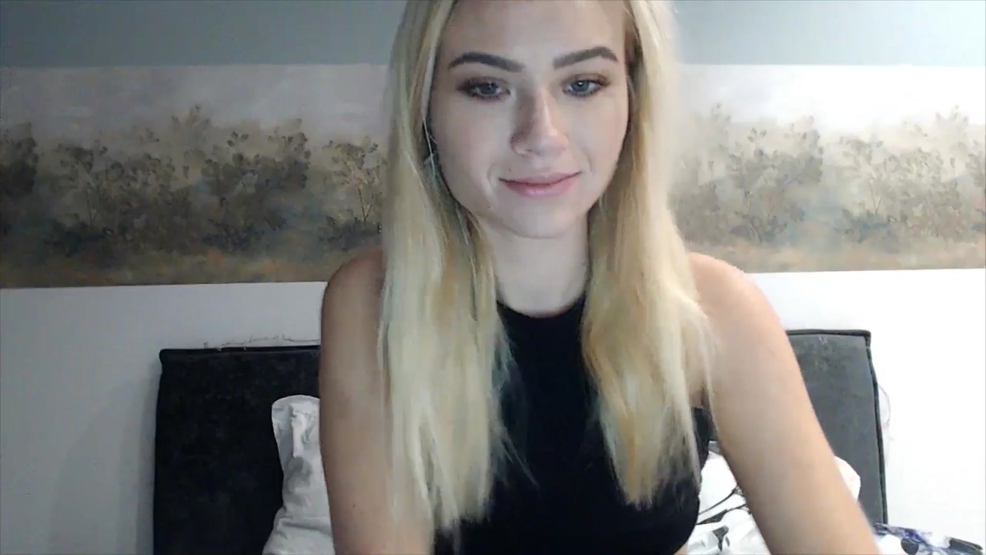 Gallery image thumbnail from fiancee's myfreecams stream on, 04/08/2025, 02:42 image 3 of 20