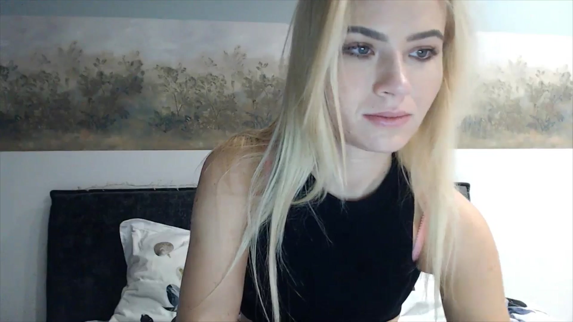 Gallery image thumbnail from fiancee's myfreecams stream on, 04/08/2025, 02:42 image 5 of 20
