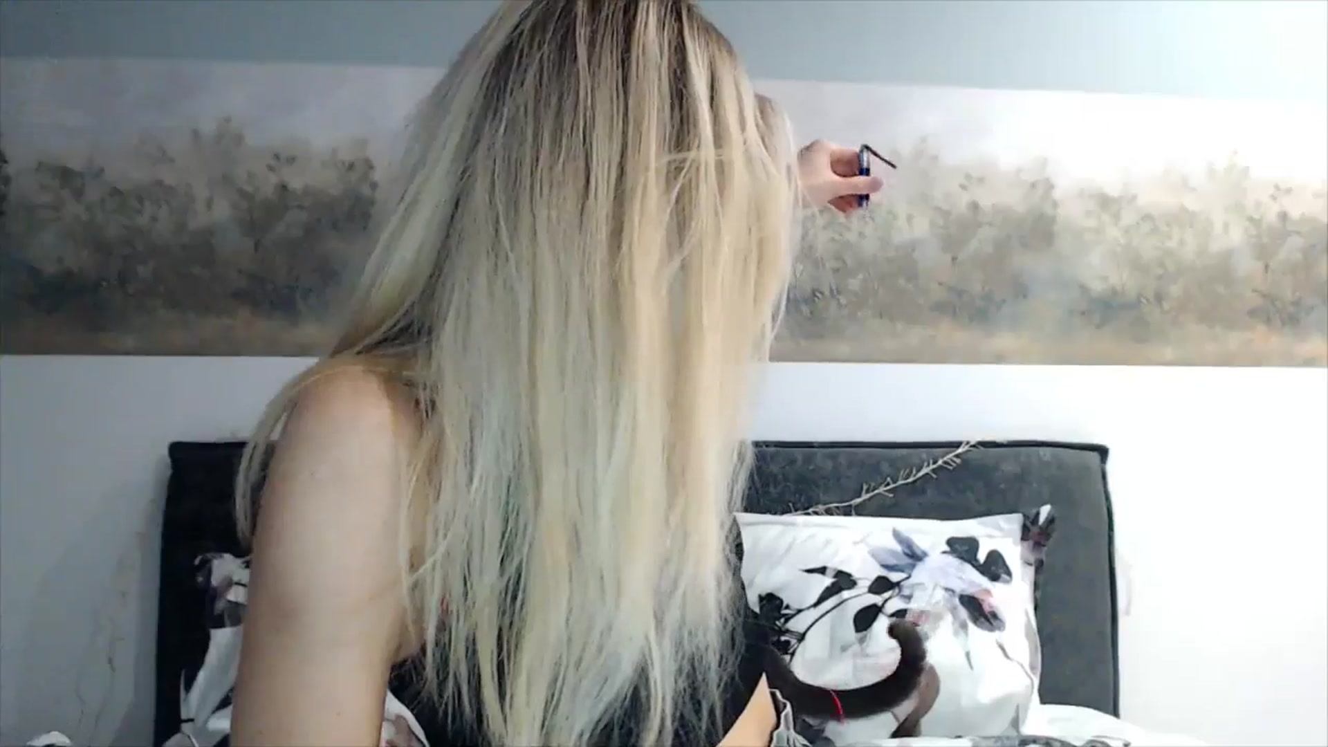 Gallery image thumbnail from fiancee's myfreecams stream on, 04/11/2025, 03:15 image 7 of 20