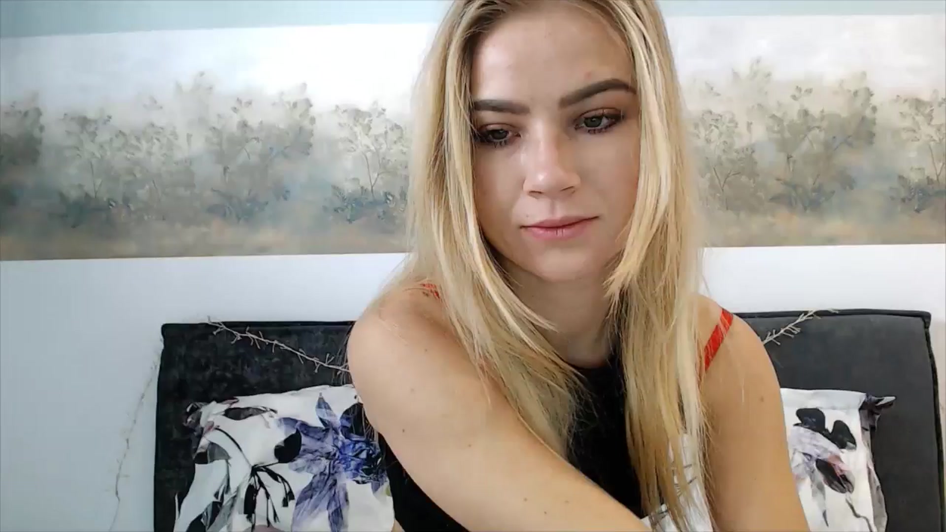 Gallery image thumbnail from fiancee's myfreecams stream on, 04/11/2025, 05:36 image 1 of 20