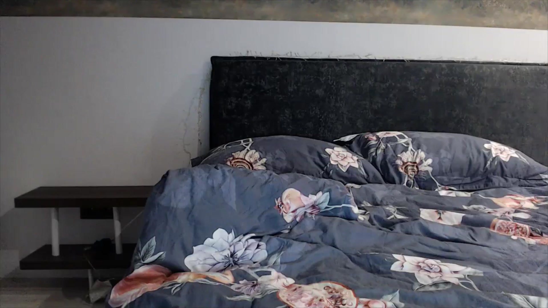 Gallery image thumbnail from fiancee's myfreecams stream on, 04/16/2025, 02:47 image 15 of 20