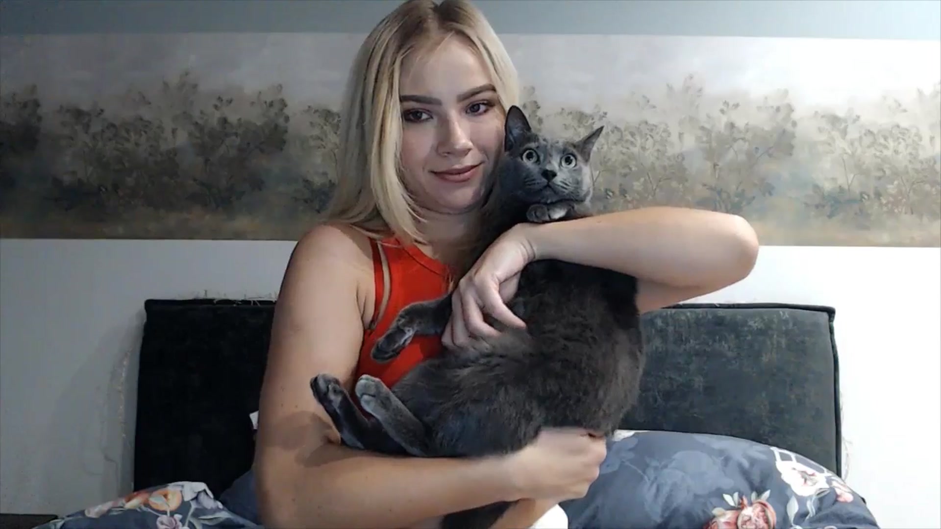 Gallery image thumbnail from fiancee's myfreecams stream on, 04/21/2025, 01:40 image 9 of 20
