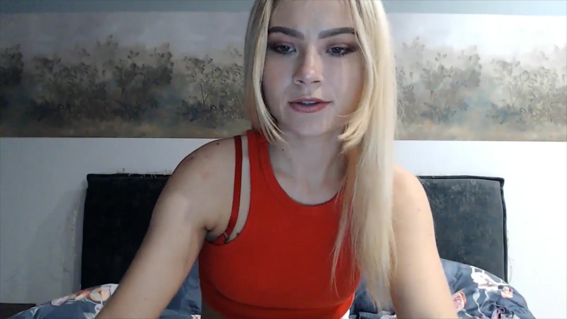 Gallery image thumbnail from fiancee's myfreecams stream on, 04/21/2025, 01:40 image 6 of 20
