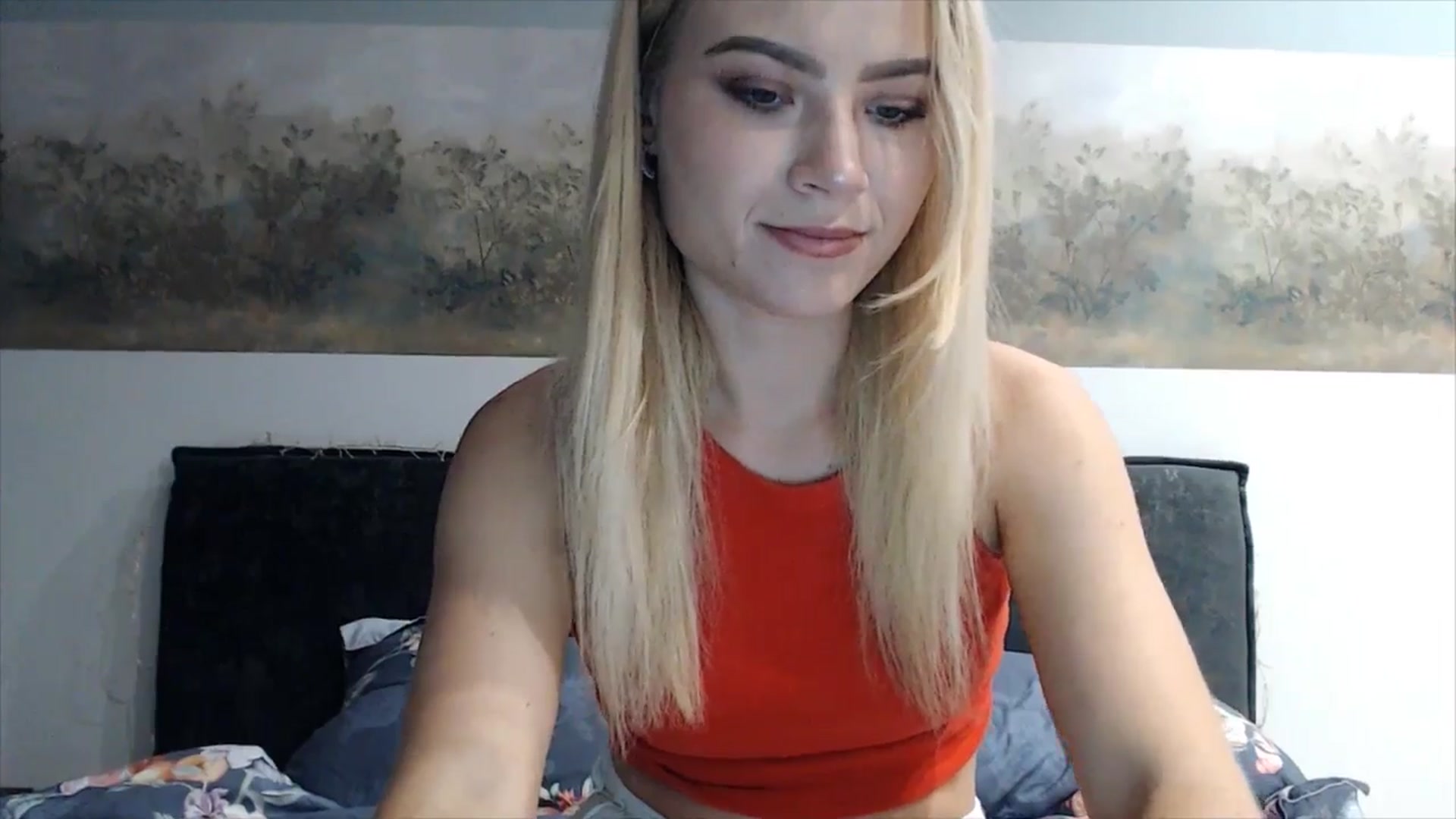 Gallery image thumbnail from fiancee's myfreecams stream on, 04/21/2025, 01:40 image 18 of 20