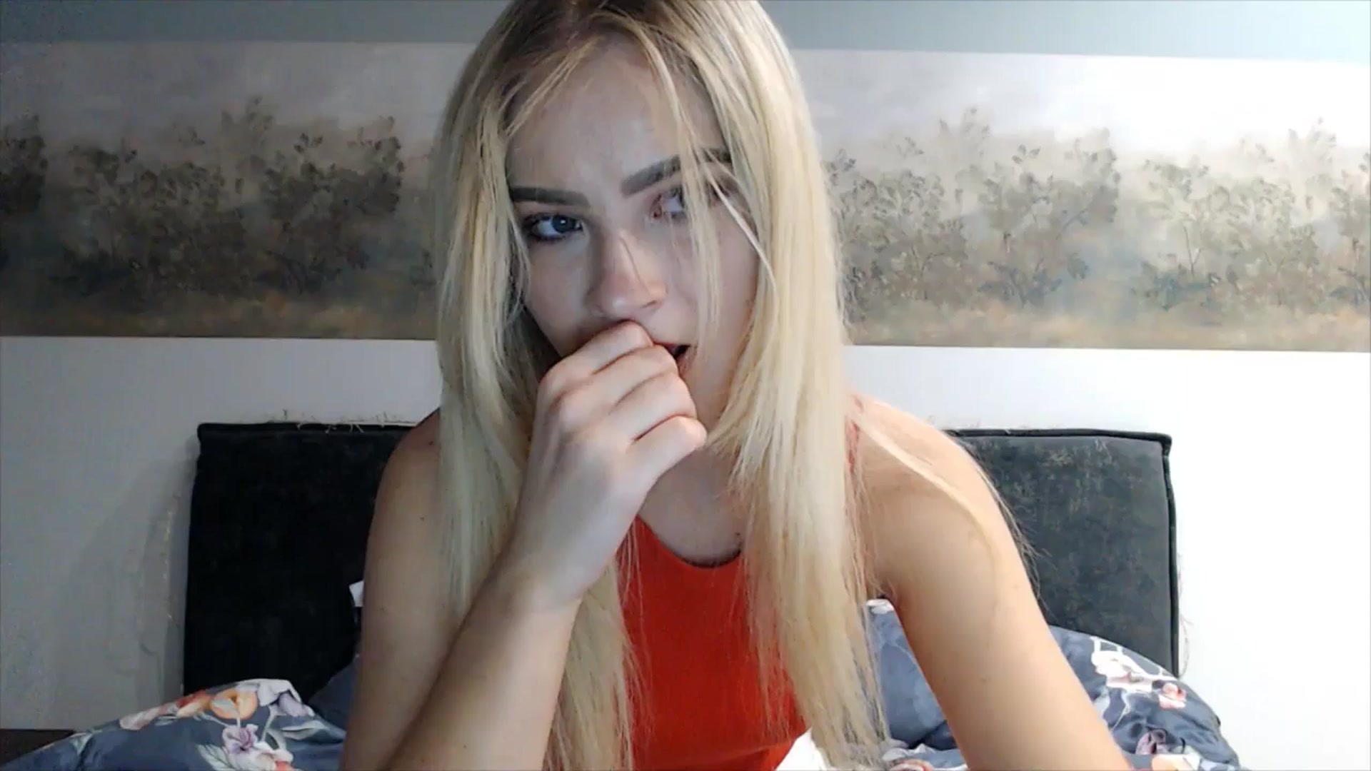 Gallery image thumbnail from fiancee's myfreecams stream on, 04/21/2025, 01:40 image 1 of 20