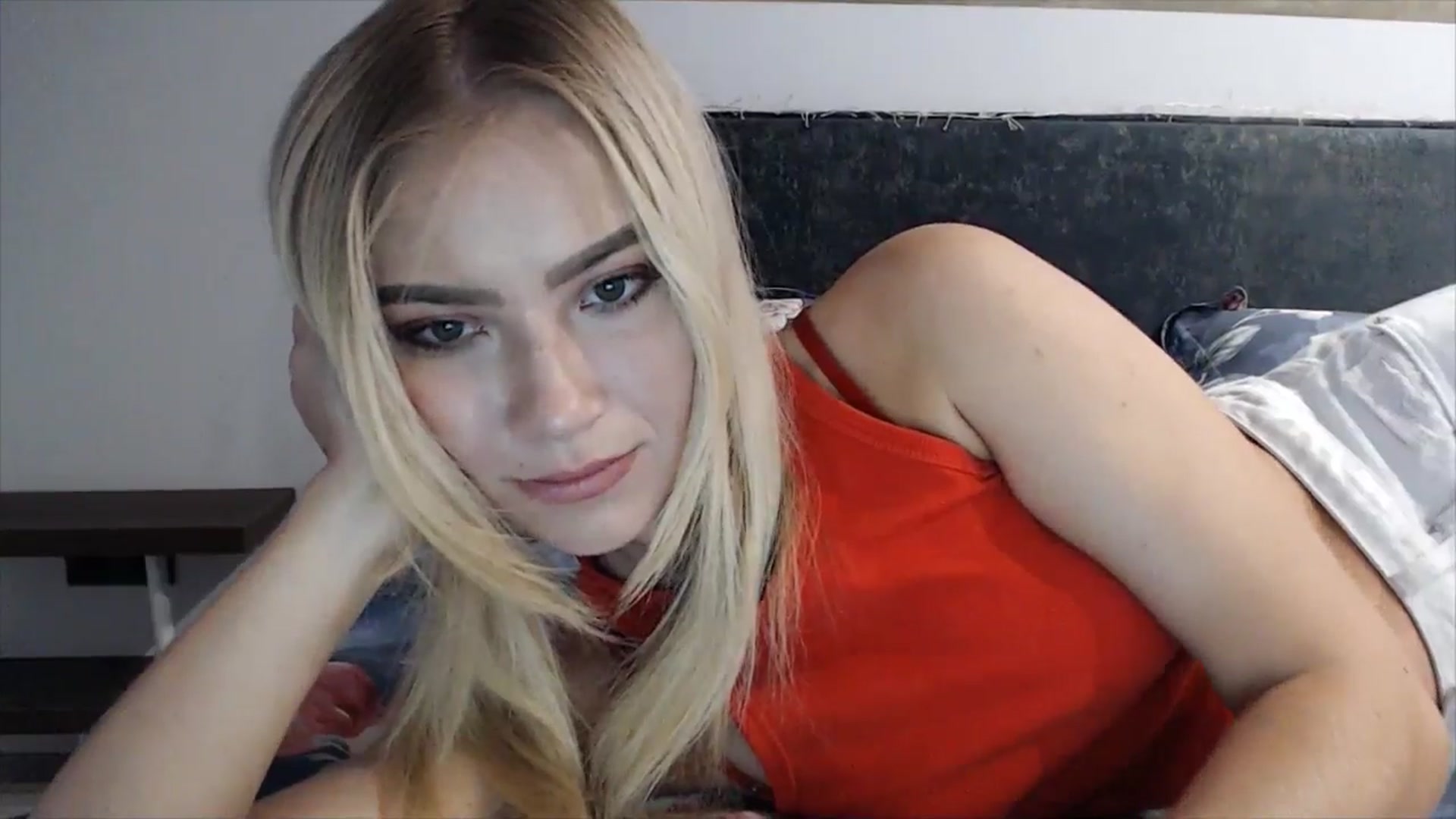 Gallery image thumbnail from fiancee's myfreecams stream on, 04/21/2025, 02:43 image 13 of 20