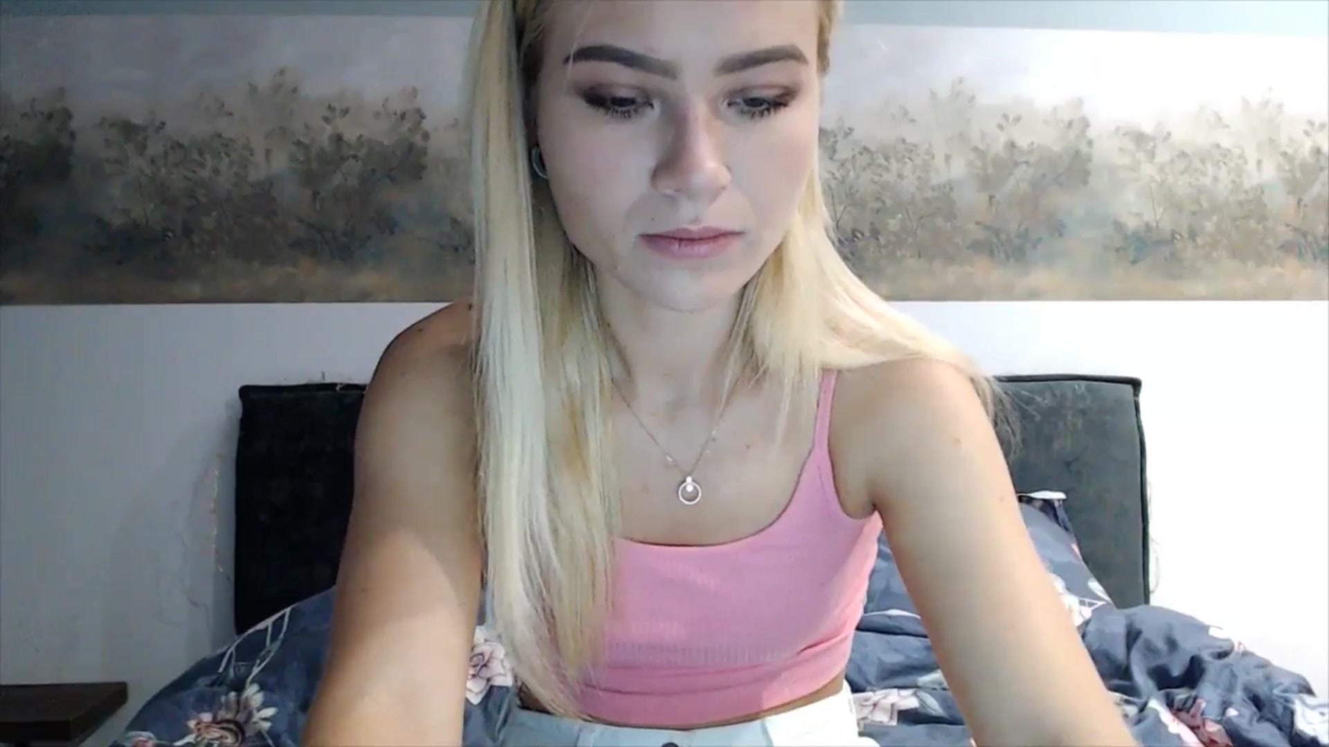 Gallery image thumbnail from fiancee's myfreecams stream on, 04/23/2025, 03:05 image 2 of 20