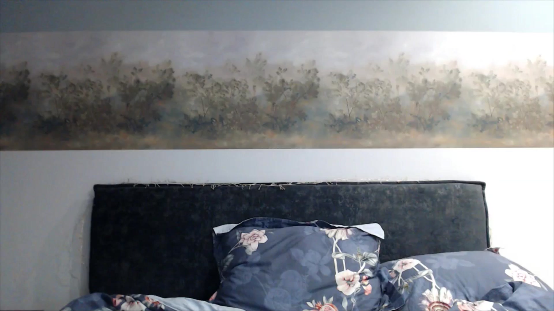 Gallery image thumbnail from fiancee's myfreecams stream on, 04/24/2025, 01:38 image 13 of 20