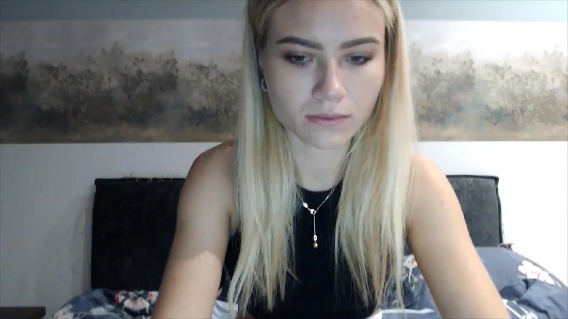 Gallery image thumbnail from fiancee's myfreecams stream on, 04/24/2025, 01:38 image 1 of 20