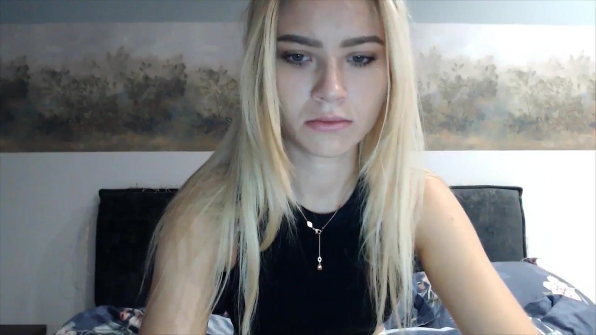 Gallery image thumbnail from fiancee's myfreecams stream on, 04/24/2025, 01:38 image 5 of 20