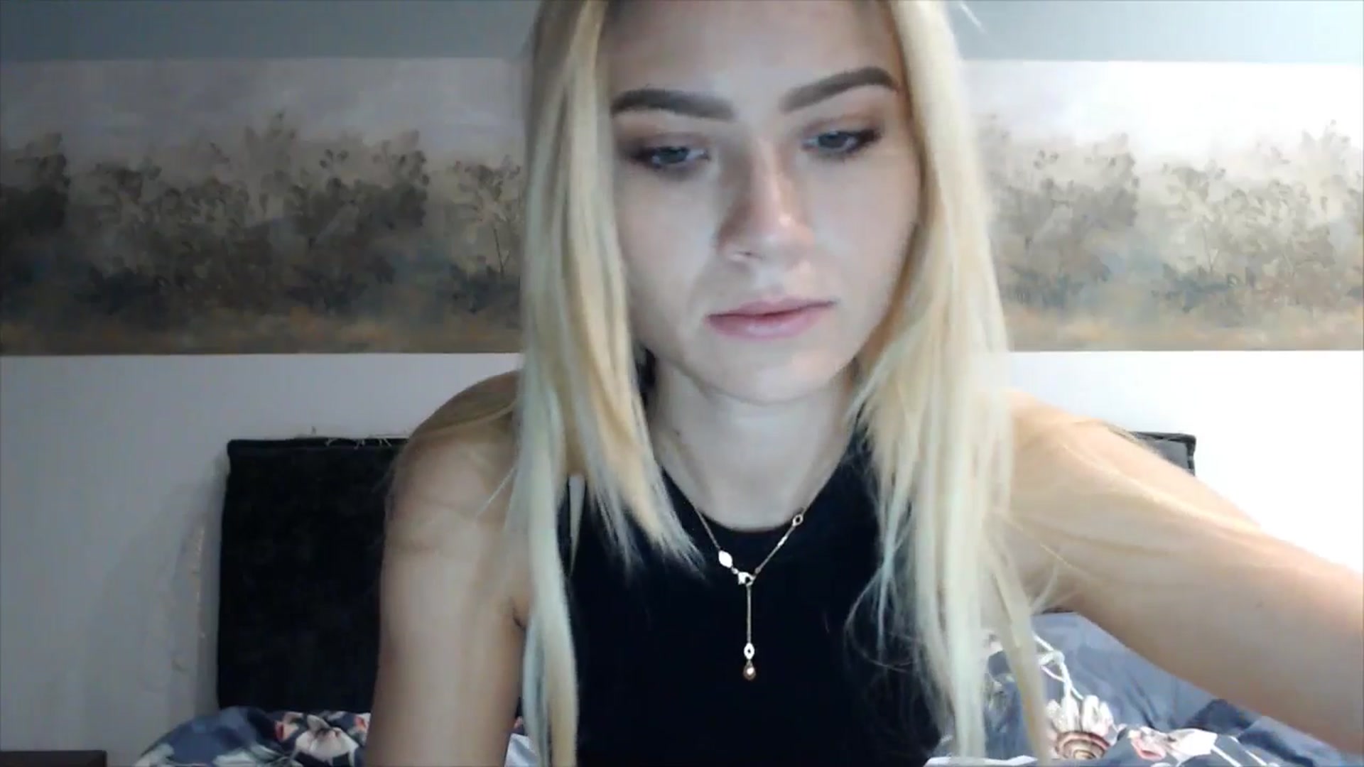 Gallery image thumbnail from fiancee's myfreecams stream on, 04/24/2025, 01:38 image 3 of 20