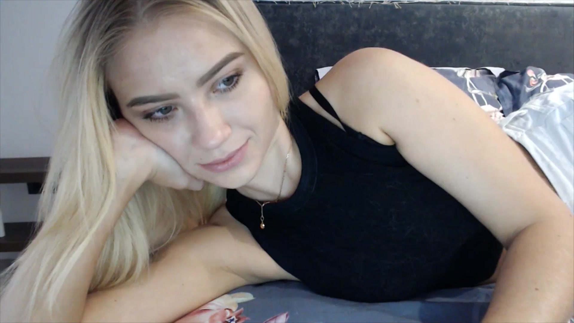 Gallery image thumbnail from fiancee's myfreecams stream on, 04/24/2025, 03:18 image 3 of 20