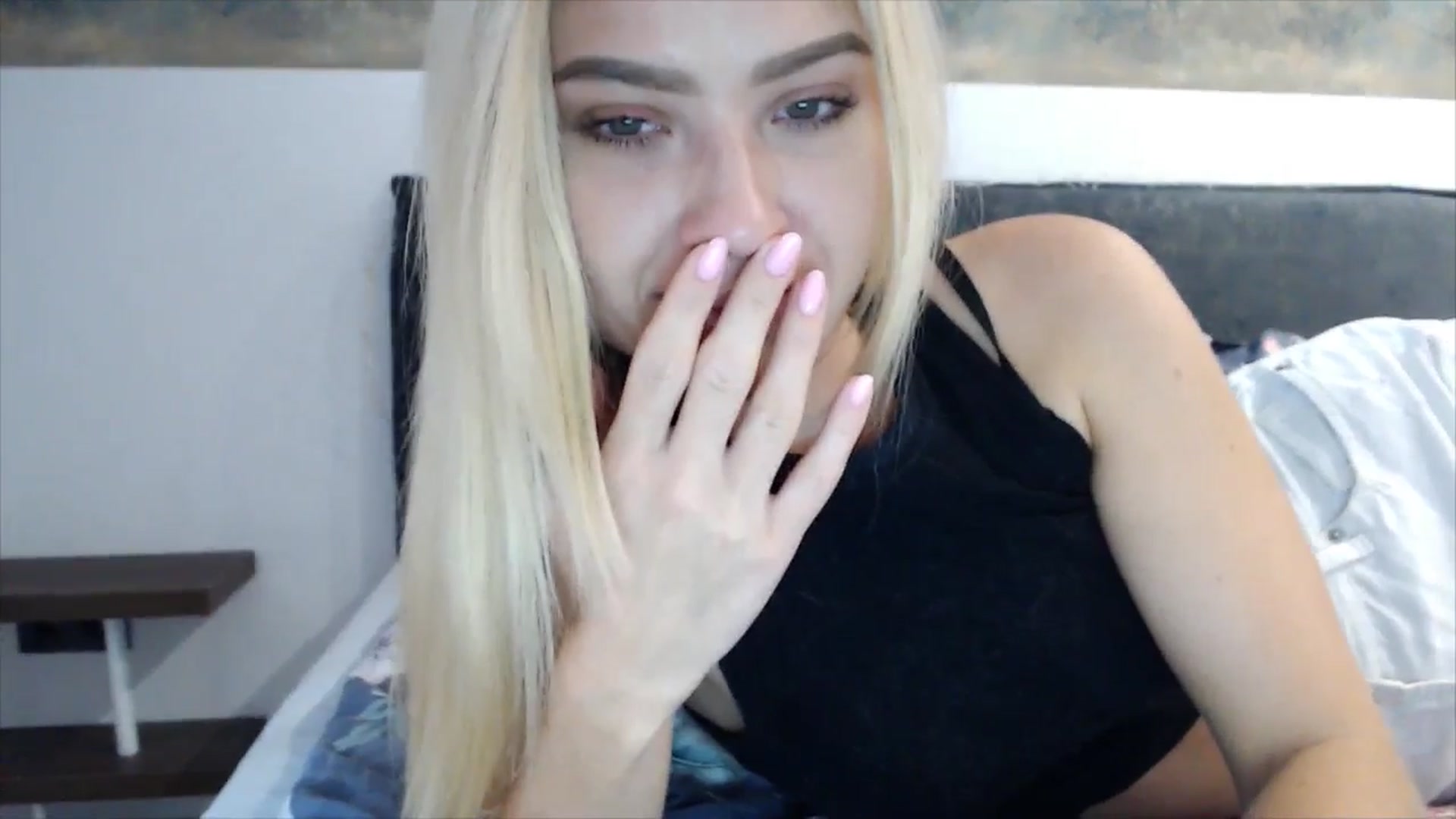 Gallery image thumbnail from fiancee's myfreecams stream on, 04/24/2025, 03:18 image 5 of 20