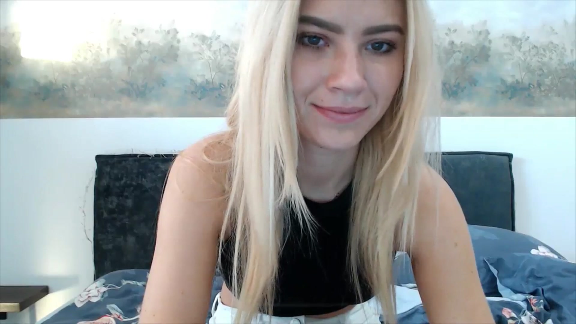 Gallery image thumbnail from fiancee's myfreecams stream on, 04/24/2025, 03:18 image 20 of 20