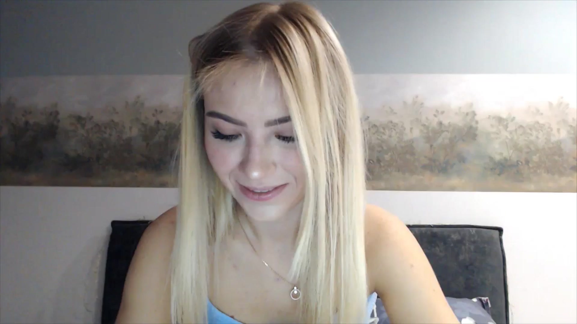 Gallery image thumbnail from fiancee's myfreecams stream on, 04/27/2025, 02:53 image 4 of 20