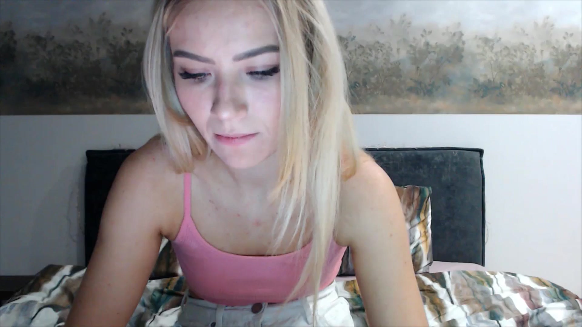 Gallery image thumbnail from fiancee's myfreecams stream on, 04/29/2025, 02:15 image 4 of 20